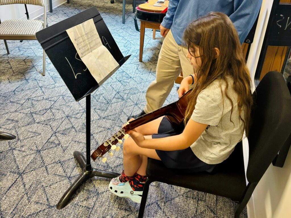 3-4, Cimbaloms, Focus Guitar