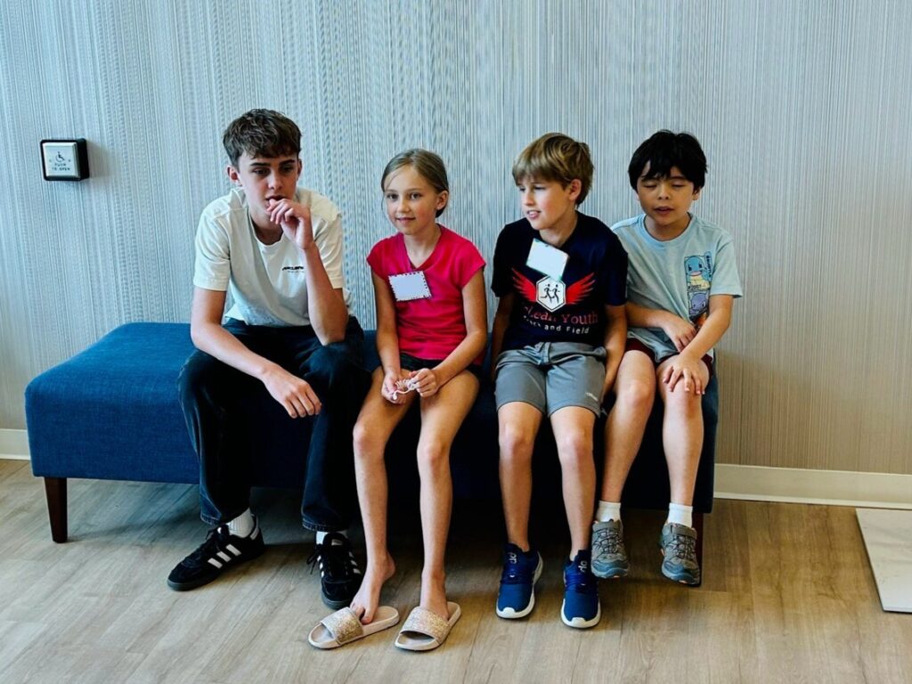 3-4, Cimbaloms - Hanging out