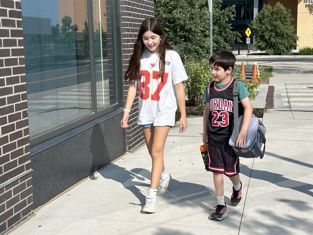 Carline - Jersey Day