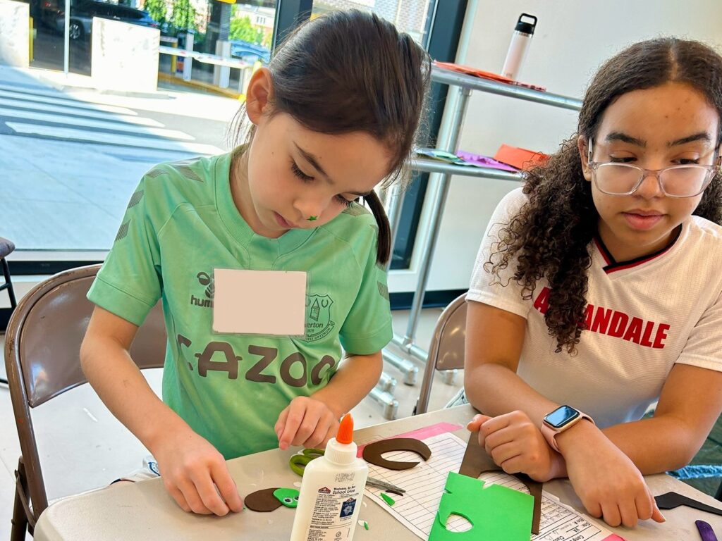 Duduks, 1-2, Arts and Crafts