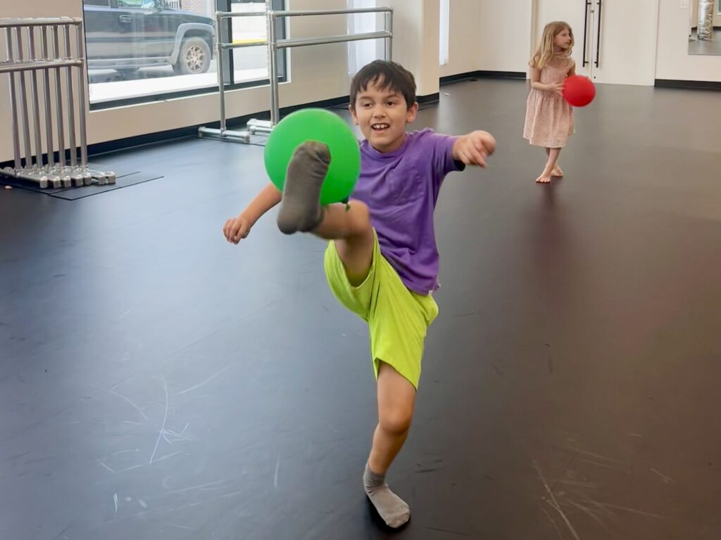 Duduks, 1-2, Sports and Games 3