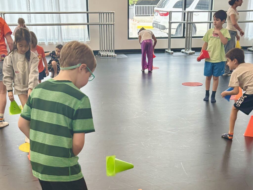 Duduks, 1-2, Sports and Games 6