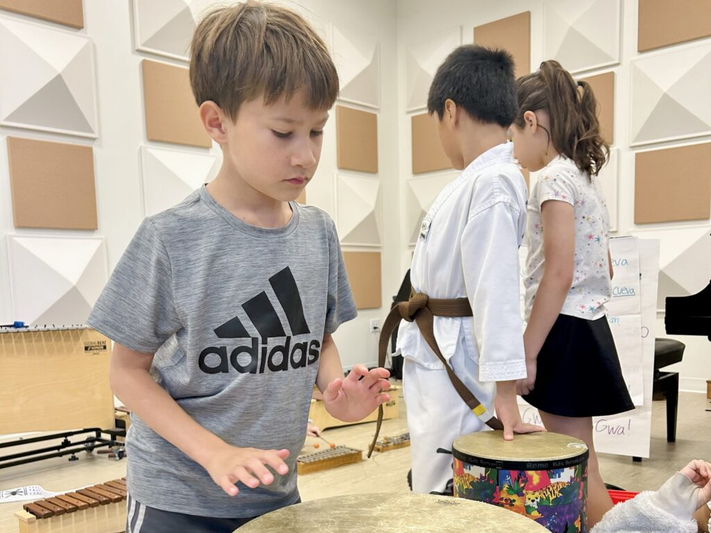 Rondadors, 3-5, Music+ 1