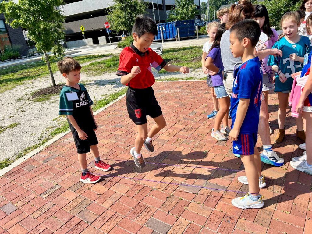 Rondadors, 3-5, Sports and Gamesss