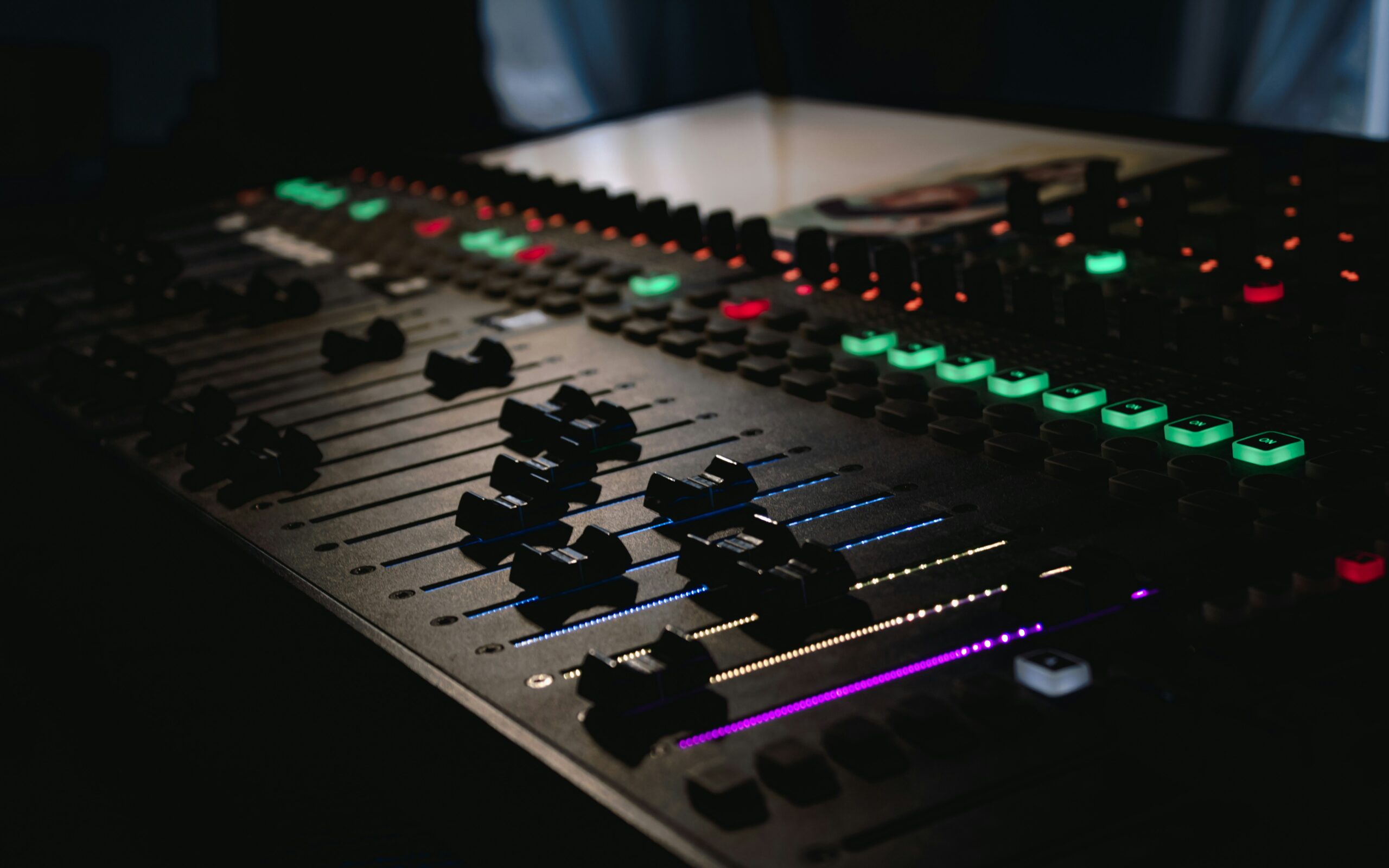 james-kovin-F2h_WbKnX4o-unsplash